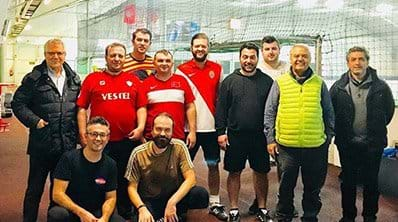 Teamsport begeistert! Marmara Mitarbeiter halten sich beim wöchentlichen Fußballspiel fit!